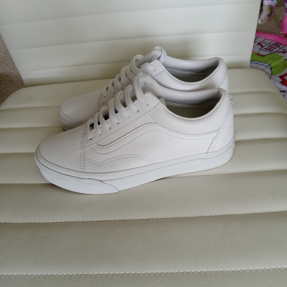 White vans women's 6